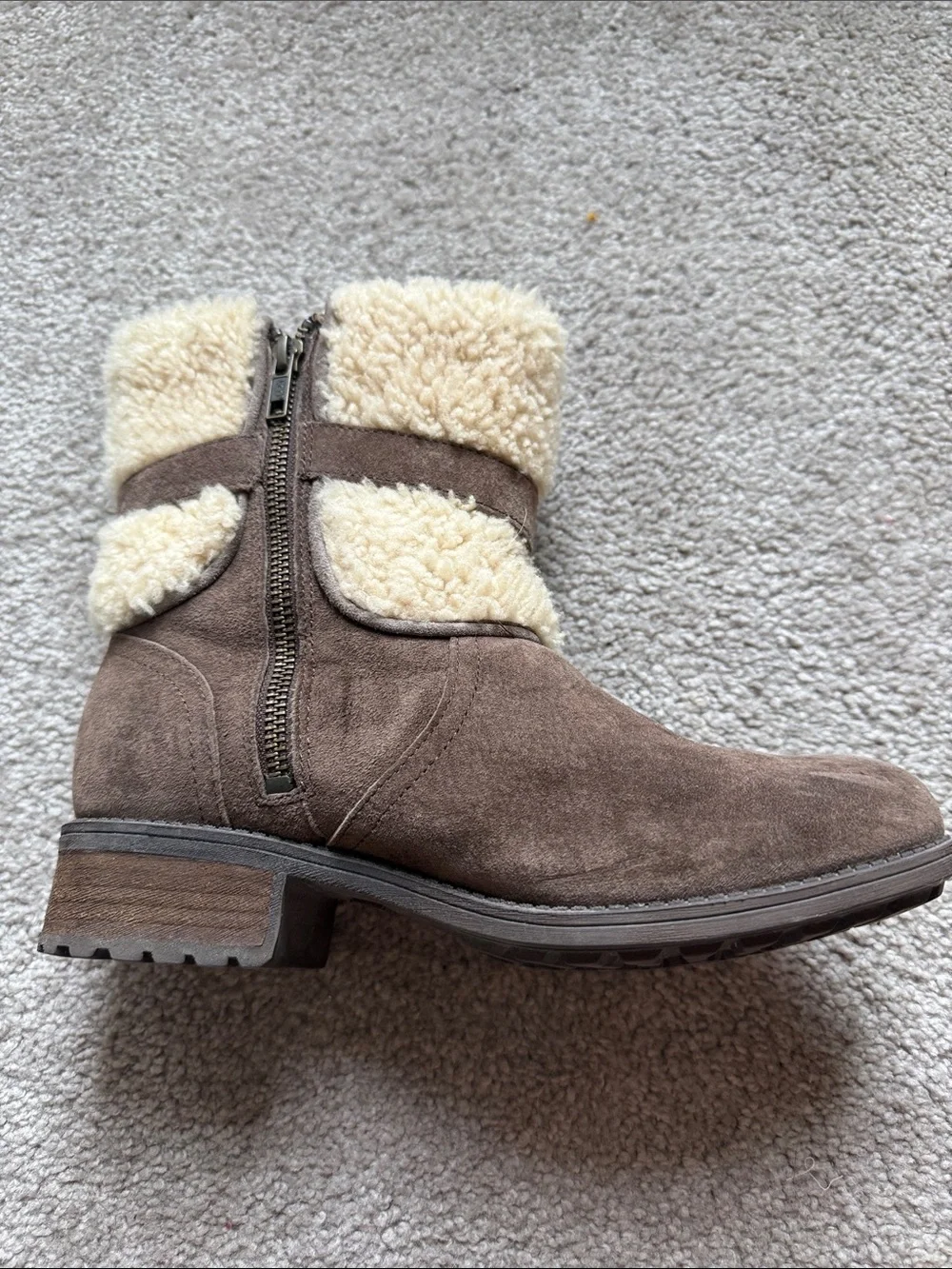 UGG Australia Blayre ll Expresso Suede Boot!